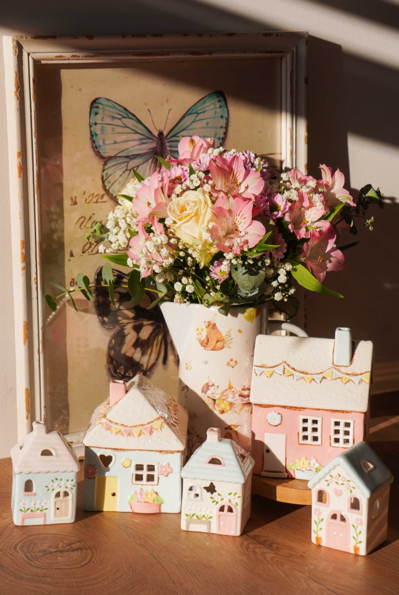 Isabelle Rose - Mini casetta in ceramica con LED 10cm