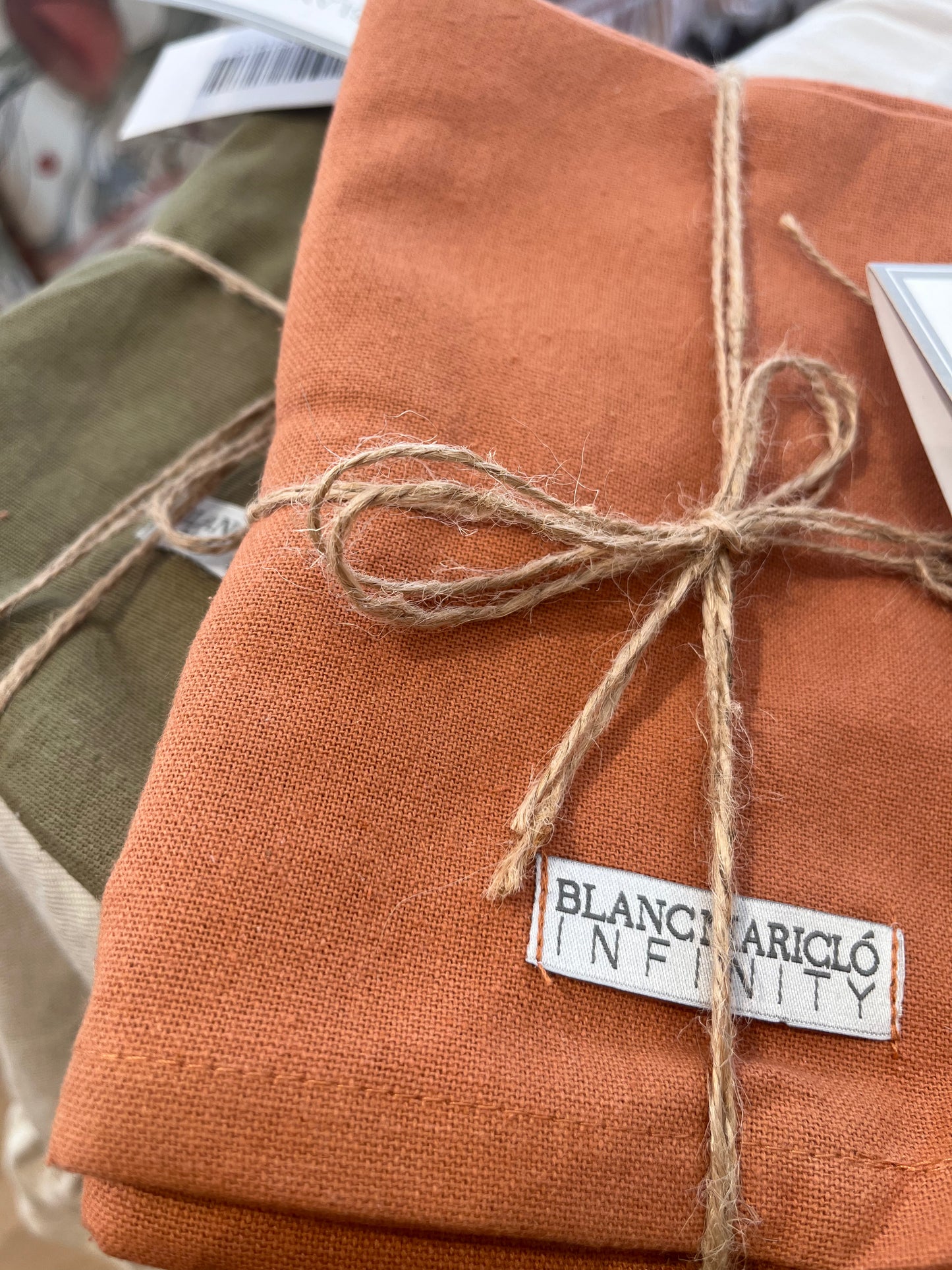 BLANC MARICLÒ Set 6 tovaglioli  New infinity Collection