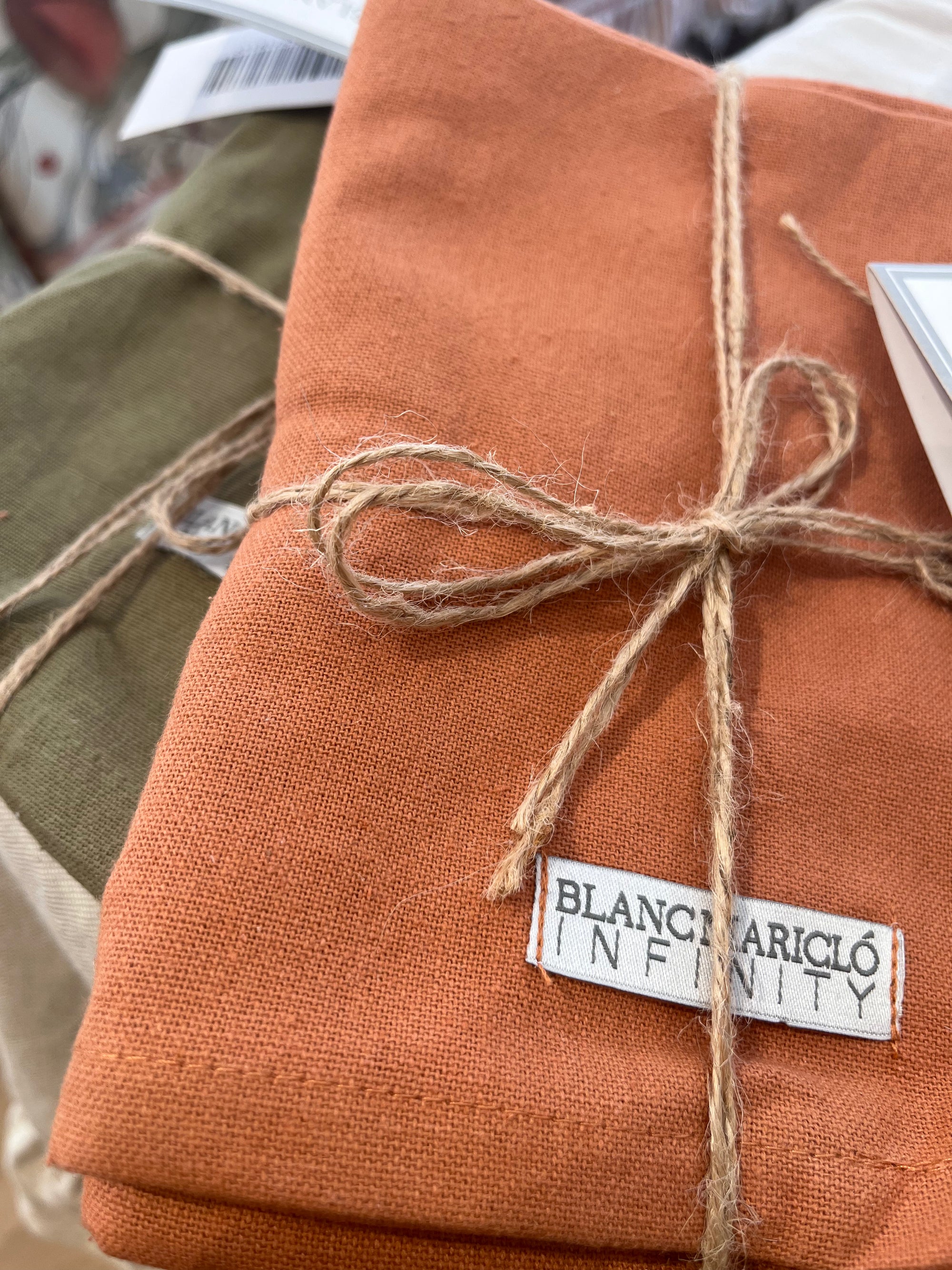 BLANC MARICLÒ Set 6 tovaglioli  New infinity Collection