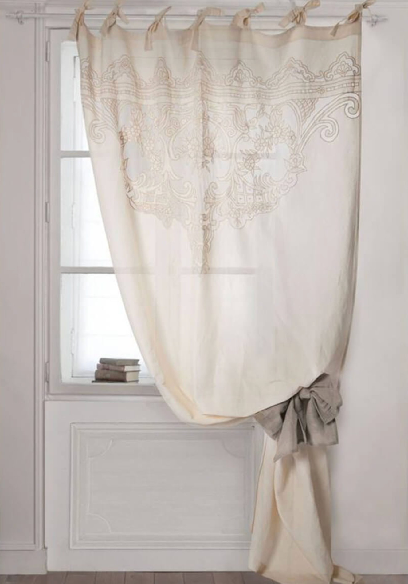 MATHILDE M. Tenda “Boudoir”