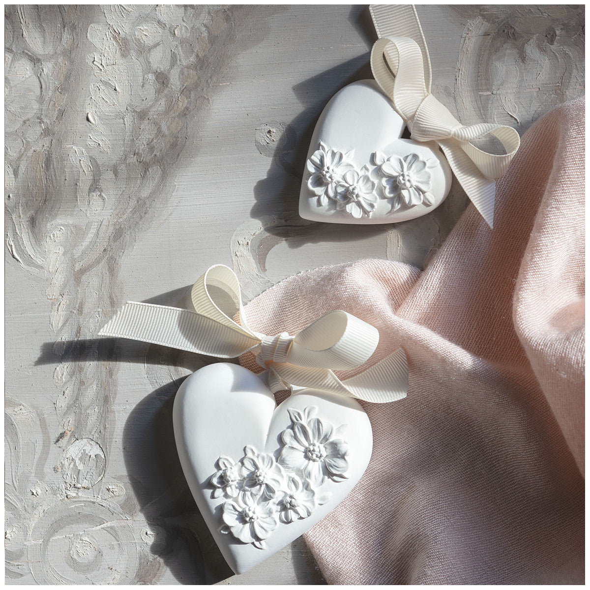 MATHILDE M. Gessetto profumato cuore floreale - Legno di cashmere
